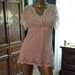 Lace top  ivory size small $12